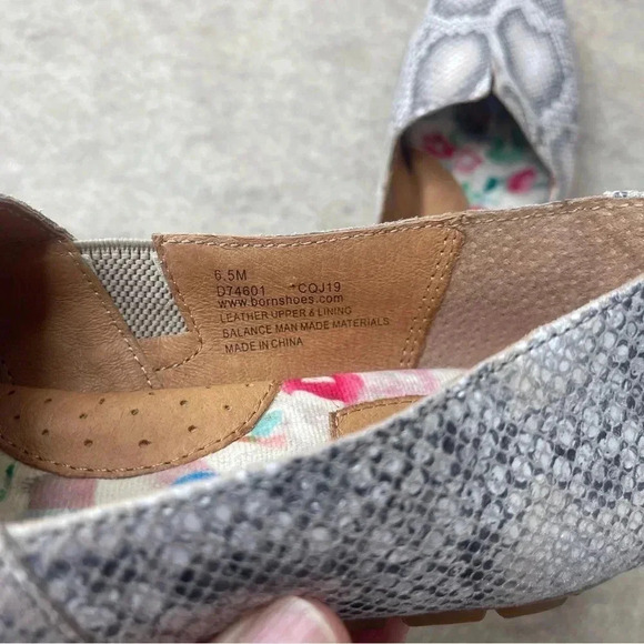 Born Sebra Leather Slip On Snakeskin Round Toe Comfort Shoes Women’s size 6.5 - Picture 13 of 14